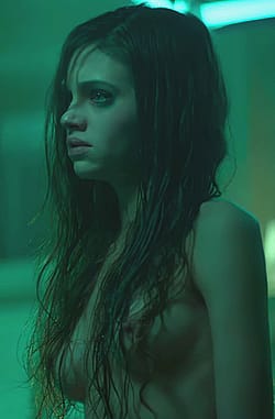 India Eisley (Look Away - 2018)'