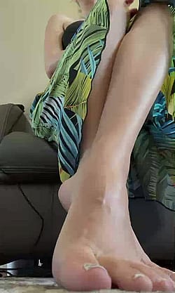 Horny Next Door Milf Would You Pull Out? 36F'