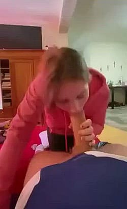 Girl Enjoying 10 Inches Of Fun'