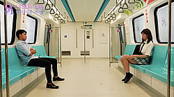 Strangers On The Train (捷运小恶魔女孩的诱惑)'