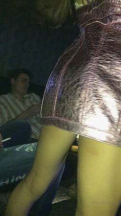 Karaoke Upskirt'