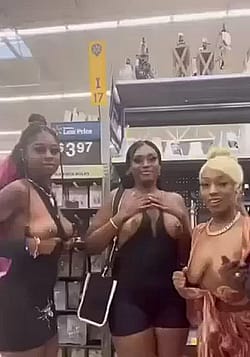 Thotties On Aisle 6 ?'