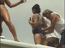 Spring Break Flashers Eating Pussy'