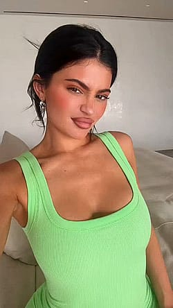 Green Bodysuit Look Via TikTok'