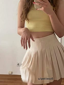 Skirt and under skirt 😍'