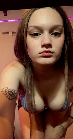 I tried my best to look sexy, how did it go? [F18]'