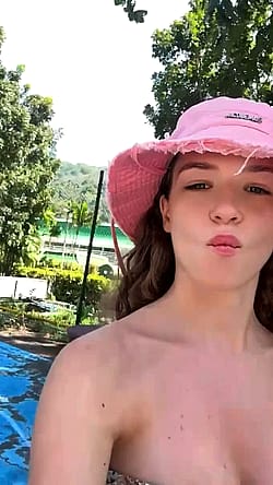 Cute video on the walk'