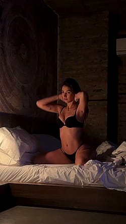 Good Lord 🤤'