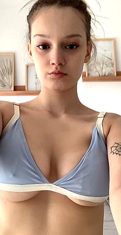 You'd come over if I told you I'm home alone tonight? 18f'