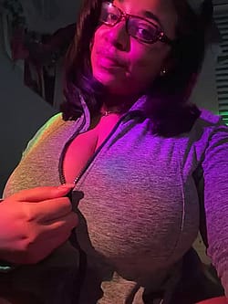 🫣'