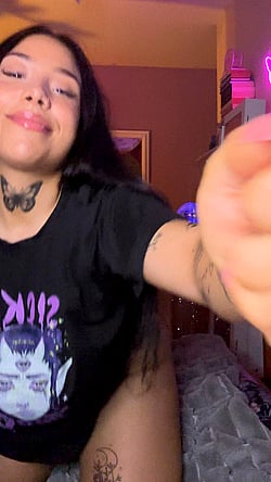 Babe with Big Tits and Boobs Gets Attention with Her Ink'