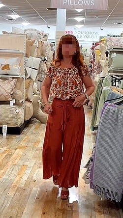 Tits Out: No Bra, No Problem'