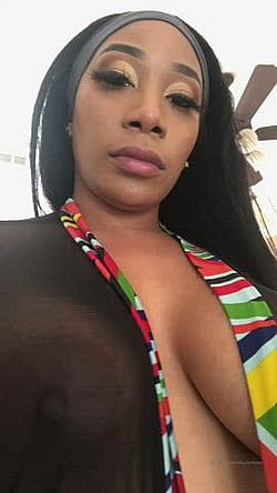 Big Tits MILF: Them Areolas'
