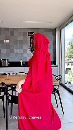 Little Red's Big Ass: A Costume Reveal'