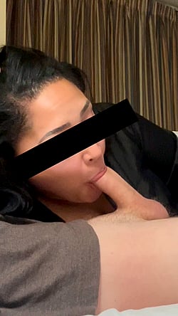 Deep Throat Christmas: A TikTok Blowjob Adventure'