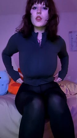 Gym Fit Babe: Obsessed with This Sexy POV'