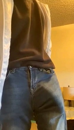 Huge Cock Alert: 'Might need to force it in 20''