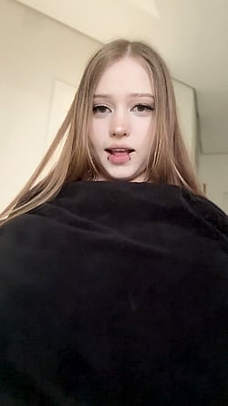 Surprise Yourself with These Teen Tits'