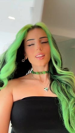 Dilara's Green Hair and Natural Tits'