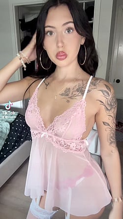 Titty TikTok: Stayas18's Pink Lace Bikini'