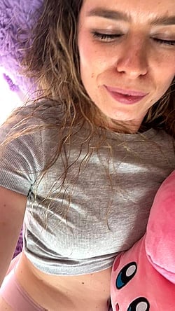 Sleeping with a Petite Young Pawg: An Amateur's Ass'