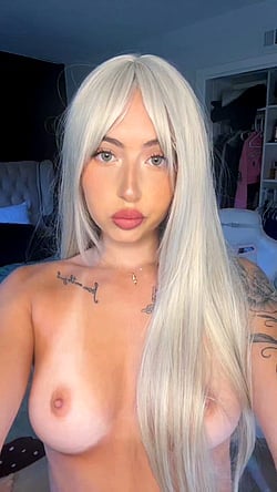 How to Handle a Teen with Tits: Older Men Know the Tricks'