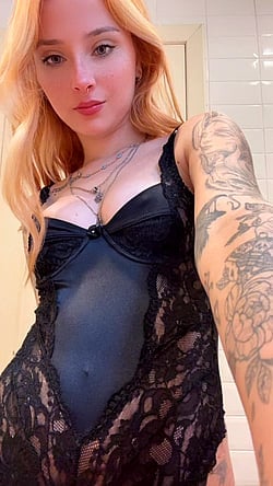 How do I look in my black lingerie? Boobs, Natural Tits, Petite, Solo'