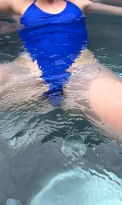 Wet and Wild: A Splashing Good Time in the Swimming Pool'