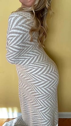 Blonde MILF in Tight Dress'