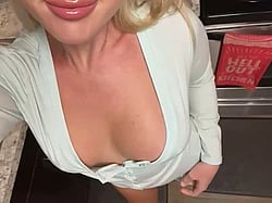 Exploring Sexiness: No Curves, No Problem'