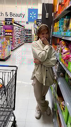 Wild Teen Flashes Boobs in Grocery Store'