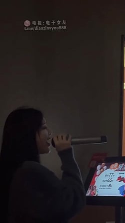 Nana 94520 - Amateur Chinese Girl Gets Cum in Mouth'