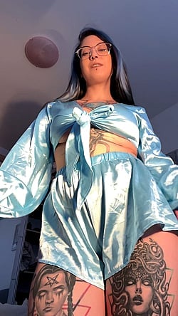 Showing Off My Booty: A TikTok Celebrity's Nude Tits and Ass'