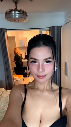 Tanya Chinita: Big Tits, Cleavage, Filipina, Models'