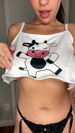 Big Tits Rule: The Ultimate Guide to Natural Beauty'