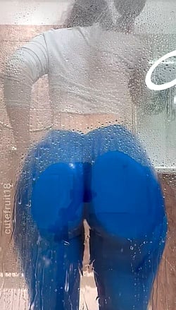 I Didn't Break the Glass, But I Almost Did! Thick Pawg Amateur Ass'