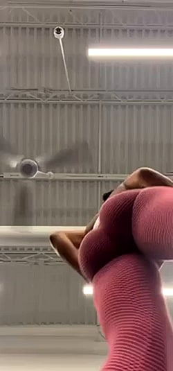 Brittany Renner's Booty Before the Hijab: A Sneak Peek'