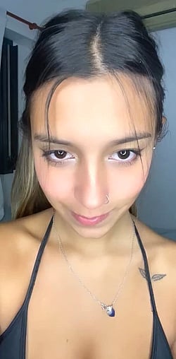 18-Year-Old Virgin Shares Her Cumshot Experience'