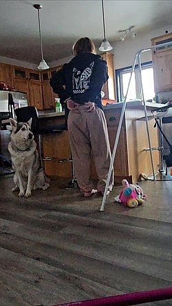 26 year old mom of 3 gets creampied by her dog'
