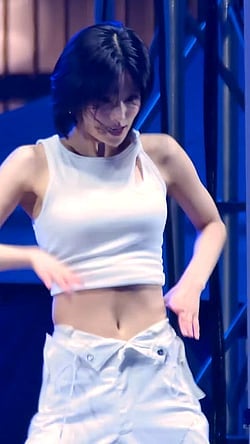 Bouncing Boobs: Korean Singer Itzy Yeji's NSFW Moment'