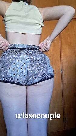 Rate my Pussy: A Good View of My Booty'