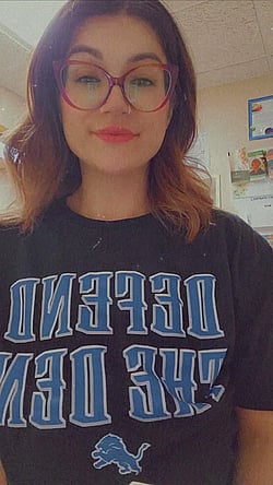 Moms Don't Get Enough Credit: Big Tits, Glasses, MILF, Saggy Tits, Tits'
