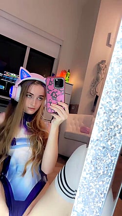 Fuck My Pussy: Let's Record Your Dick'
