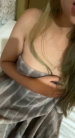 Petite Teen Showing Off Her Body'