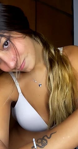 Real Slutty Girl: Is It Okay I've Never Kissed a Guy at 18?'