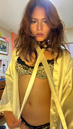 Barely Legal Babe: 'Am I Even Attractive to Older Men?' - Homemade Boobs & Petite'