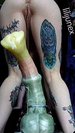 XL Flared Chance's 38 Min Video: Deep Penetration, Fantasy Toys & Huge Dildo'