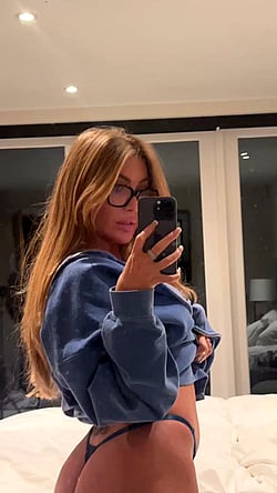 Juicy Booty Ready for Action: Big Tits, Cumshot, Mature Pawg'