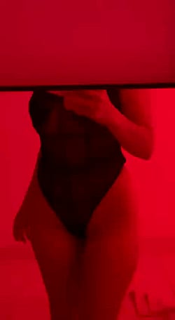 Average Girl Gets Deepthroat in Homemade Video'