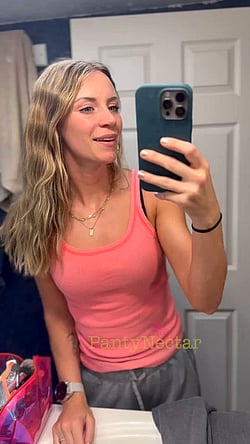Petite Babe Takes Selfie on Happy Saturday April 5th'